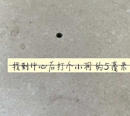 康巴什瓷砖空鼓维修公司专业解答在瓷砖铺贴过程中，如果砂料搅拌不均匀，将会带来以下问题